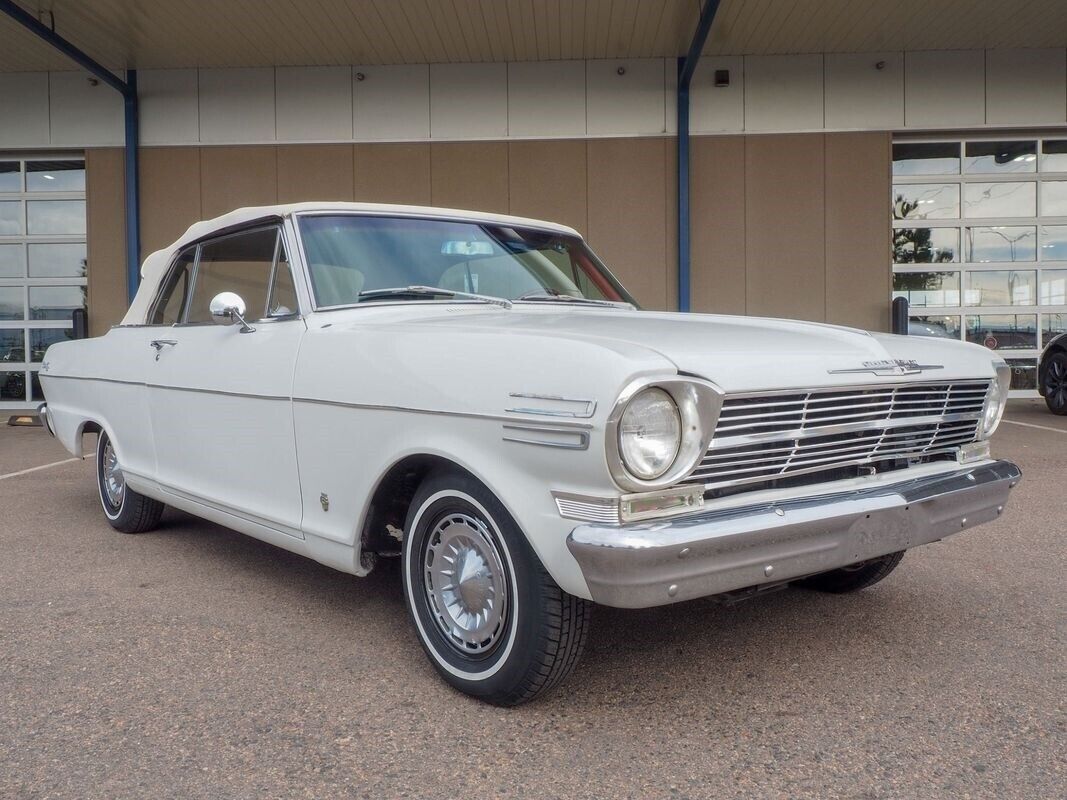 Chevrolet-Nova-1962-White-Red-70974-11