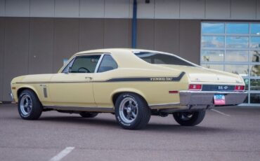 Chevrolet-Nova-1972-Yellow-Black-80594-1