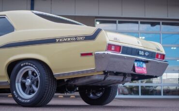 Chevrolet-Nova-1972-Yellow-Black-80594-4