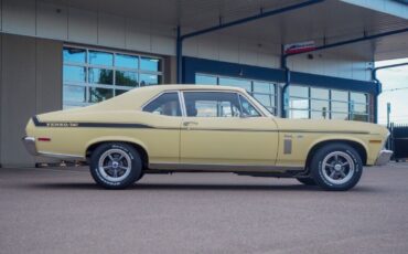 Chevrolet-Nova-1972-Yellow-Black-80594-7