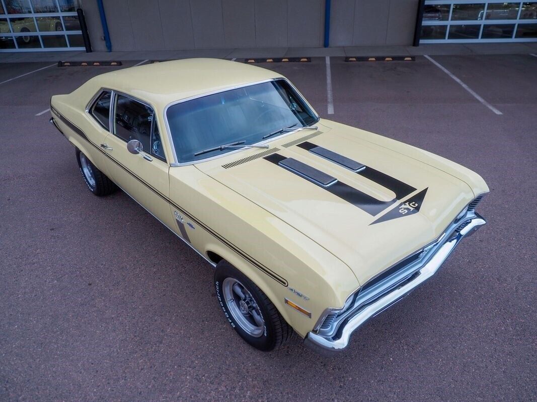 Chevrolet-Nova-1972-Yellow-Black-80594-9