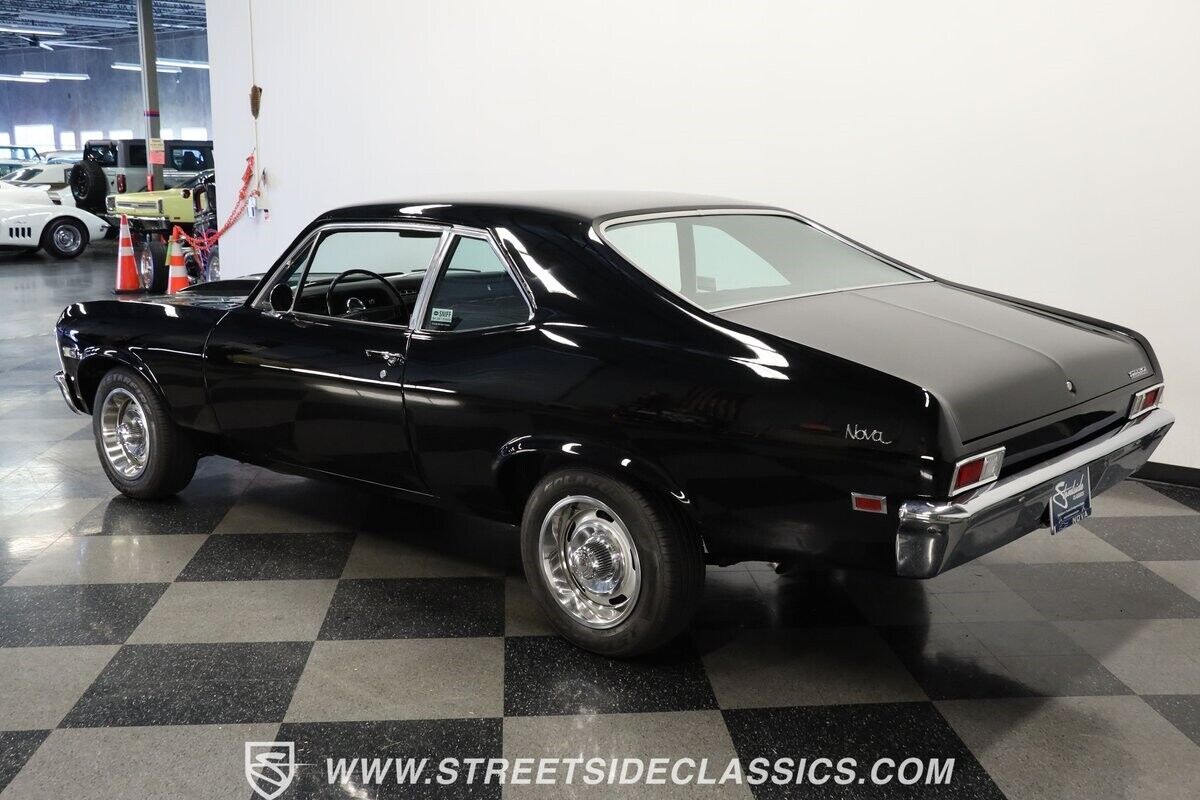 Chevrolet-Nova-Coupe-1968-Black-Black-52421-6