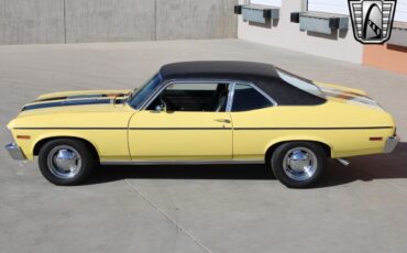 Chevrolet-Nova-Coupe-1972-Yellow-Black-112652-9