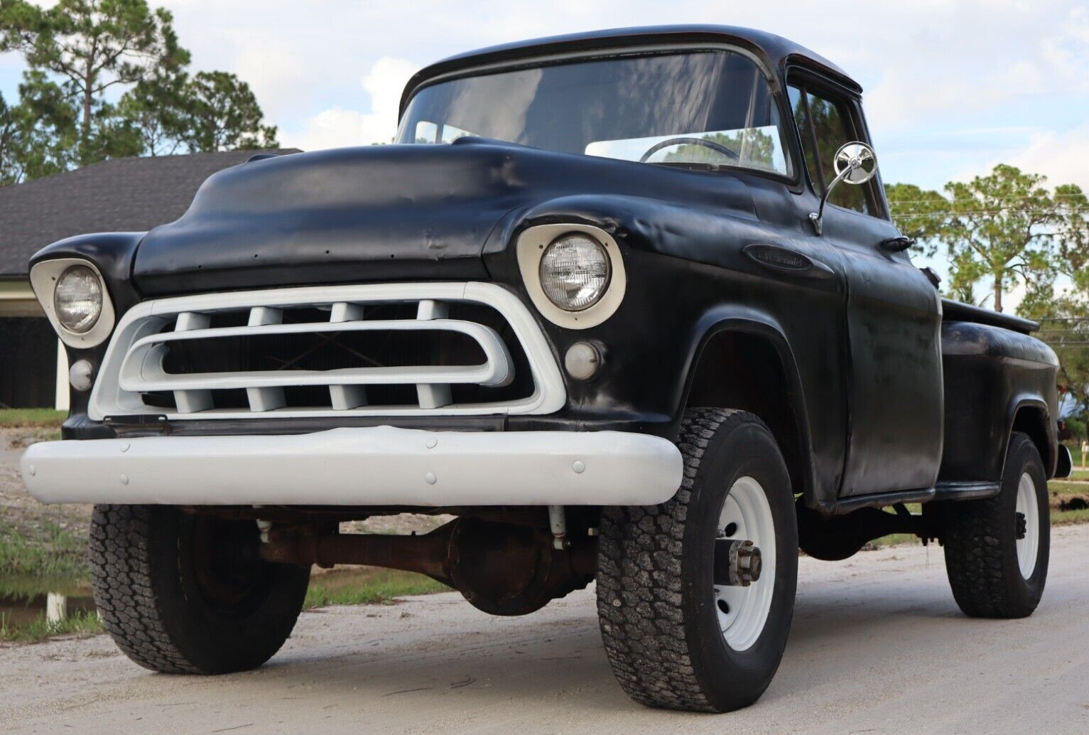 Chevrolet-Other-Pickups-1957-1