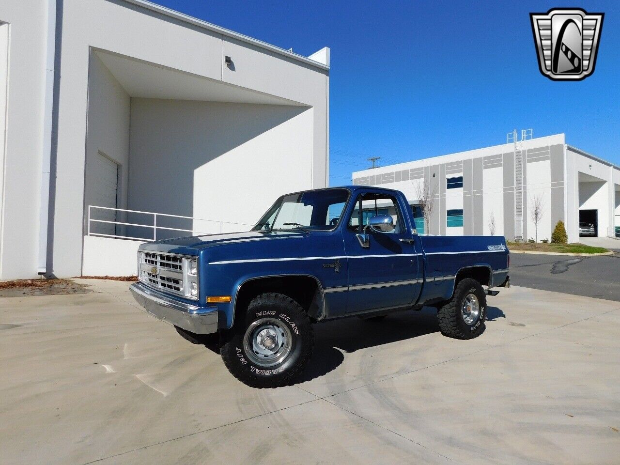 Chevrolet-Other-Pickups-1985-Blue-Blue-5367-2