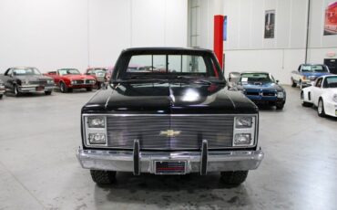 Chevrolet-Other-Pickups-1987-Black-Red-147559-11