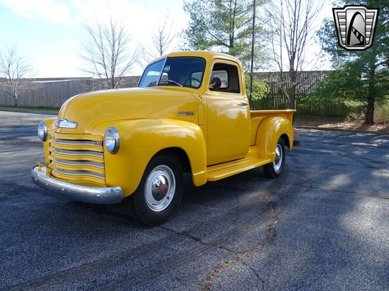 Chevrolet-Other-Pickups-Pickup-1948-Yellow-Black-87724-2