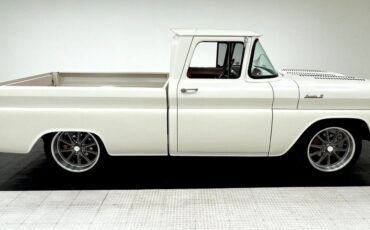 Chevrolet-Other-Pickups-Pickup-1961-White-Red-707-5