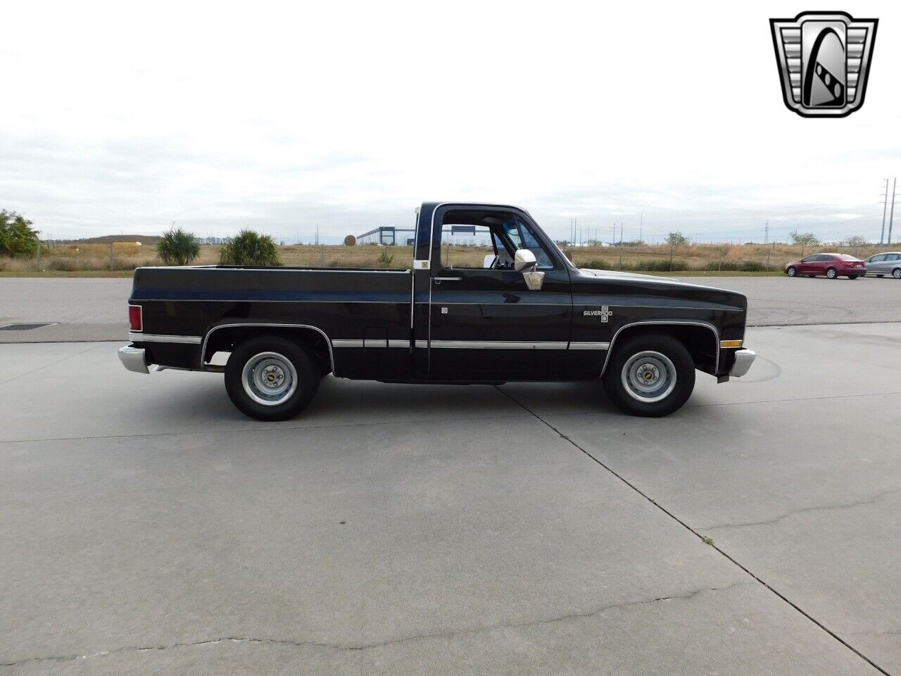 Chevrolet-Other-Pickups-Pickup-1985-Black-Gray-18511-3