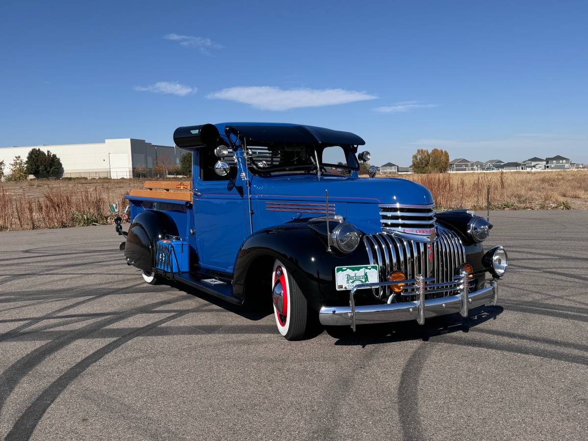 Chevrolet-Pick-up-1946-black-2712-1