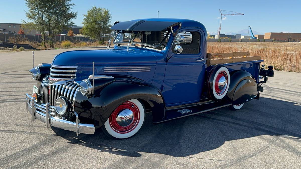 Chevrolet-Pick-up-1946-black-2712-11