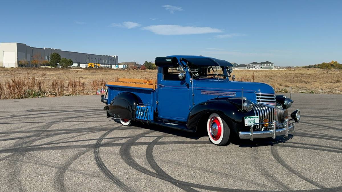 Chevrolet-Pick-up-1946-black-2712-12