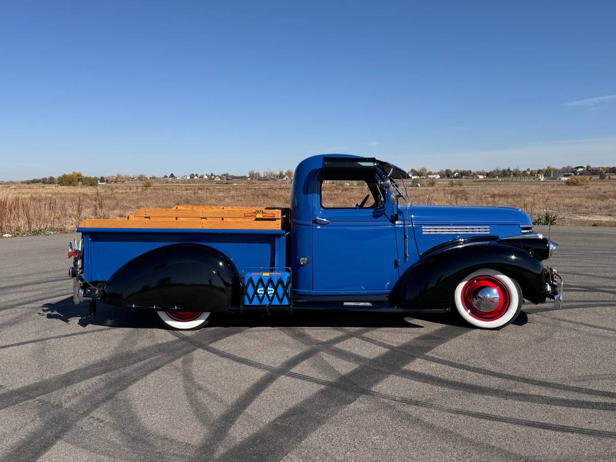 Chevrolet-Pick-up-1946-black-2712-4