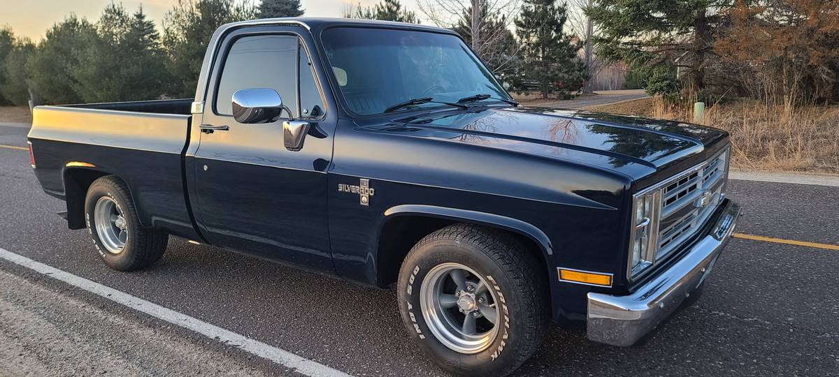 Chevrolet-Pickup-c10-shortbox-1985-blue-105412-2