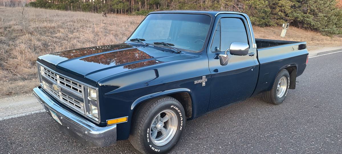 Chevrolet-Pickup-c10-shortbox-1985-blue-105412-9