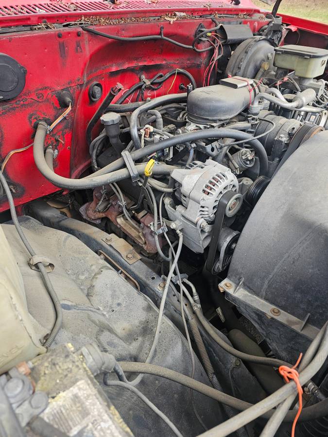 Chevrolet-R10-1987-red-93342-10