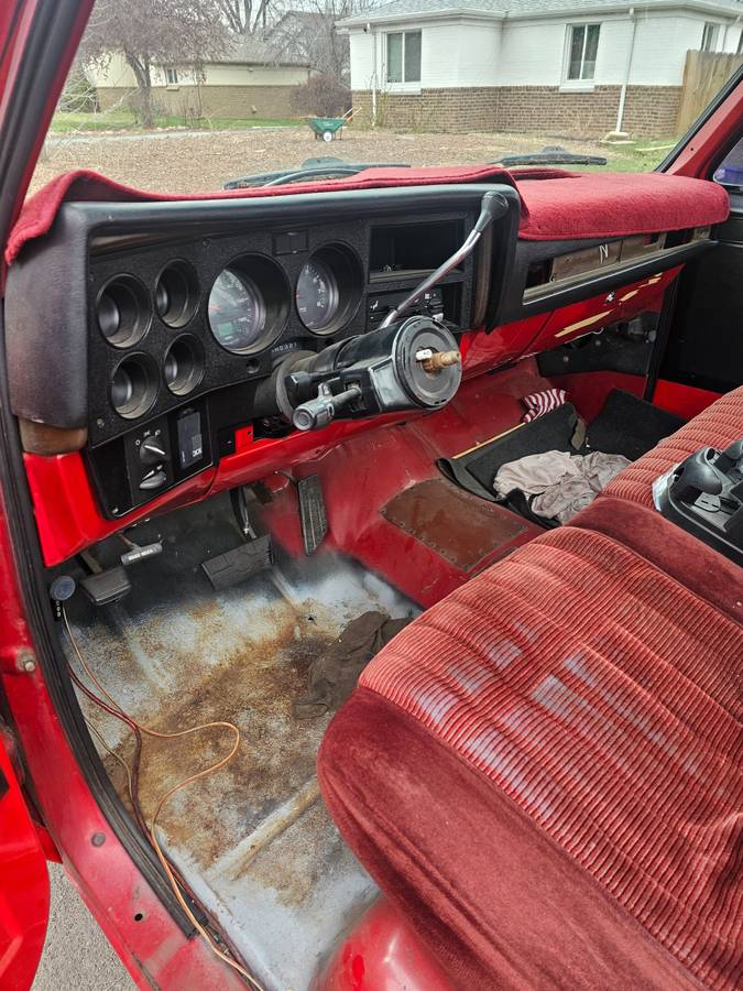 Chevrolet-R10-1987-red-93342-7