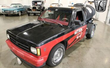 Chevrolet-S-10-Cabriolet-1985-Black-Gray-86620-2