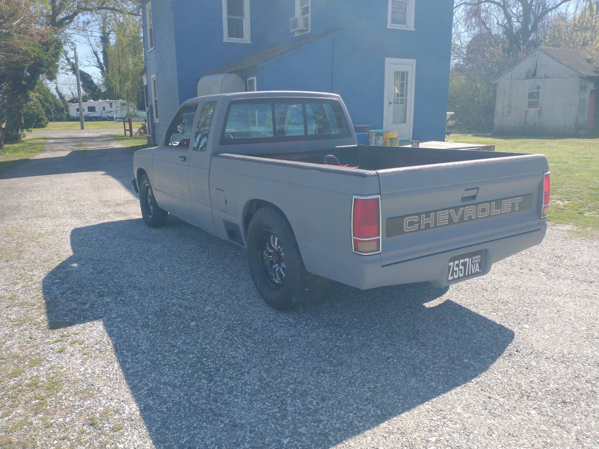 Chevrolet-S10-extended-cab-pickup-1991-16093-3