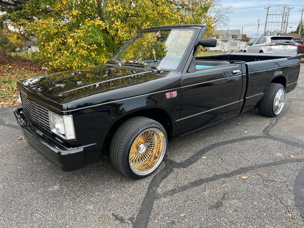 Chevrolet-S10-pickup-1988-3