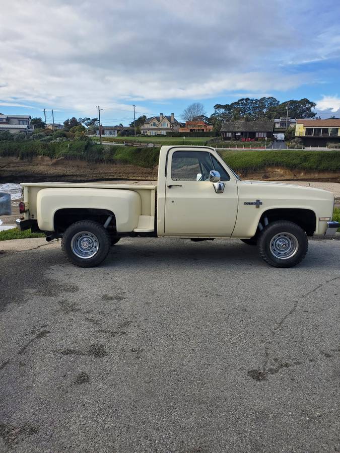 Chevrolet-Scottsdale-diesel-1983-1