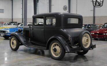 Chevrolet-Sedan-Berline-1931-Black-Tan-36038-3