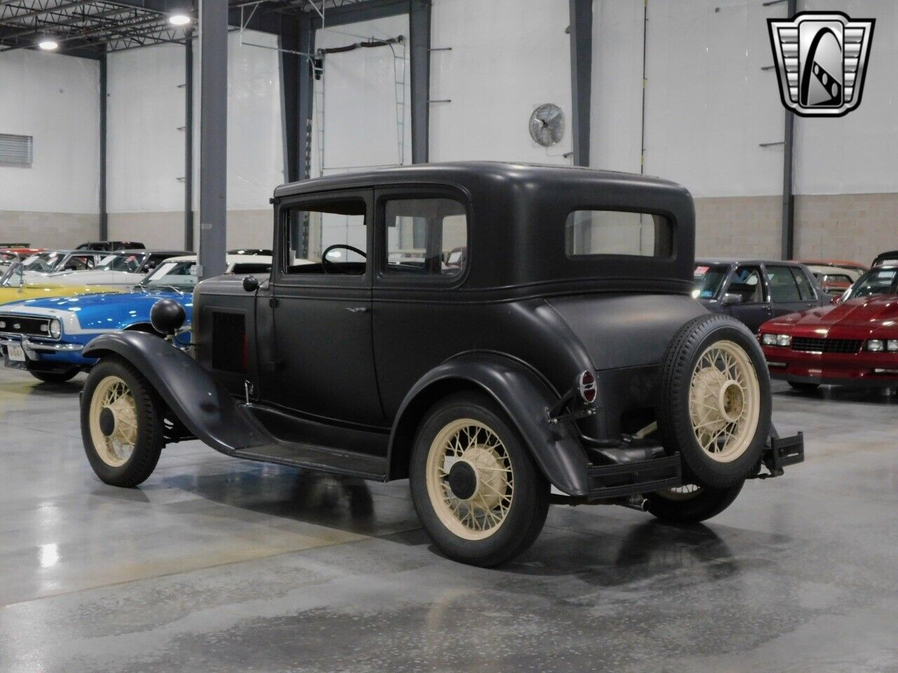 Chevrolet-Sedan-Berline-1931-Black-Tan-36038-3