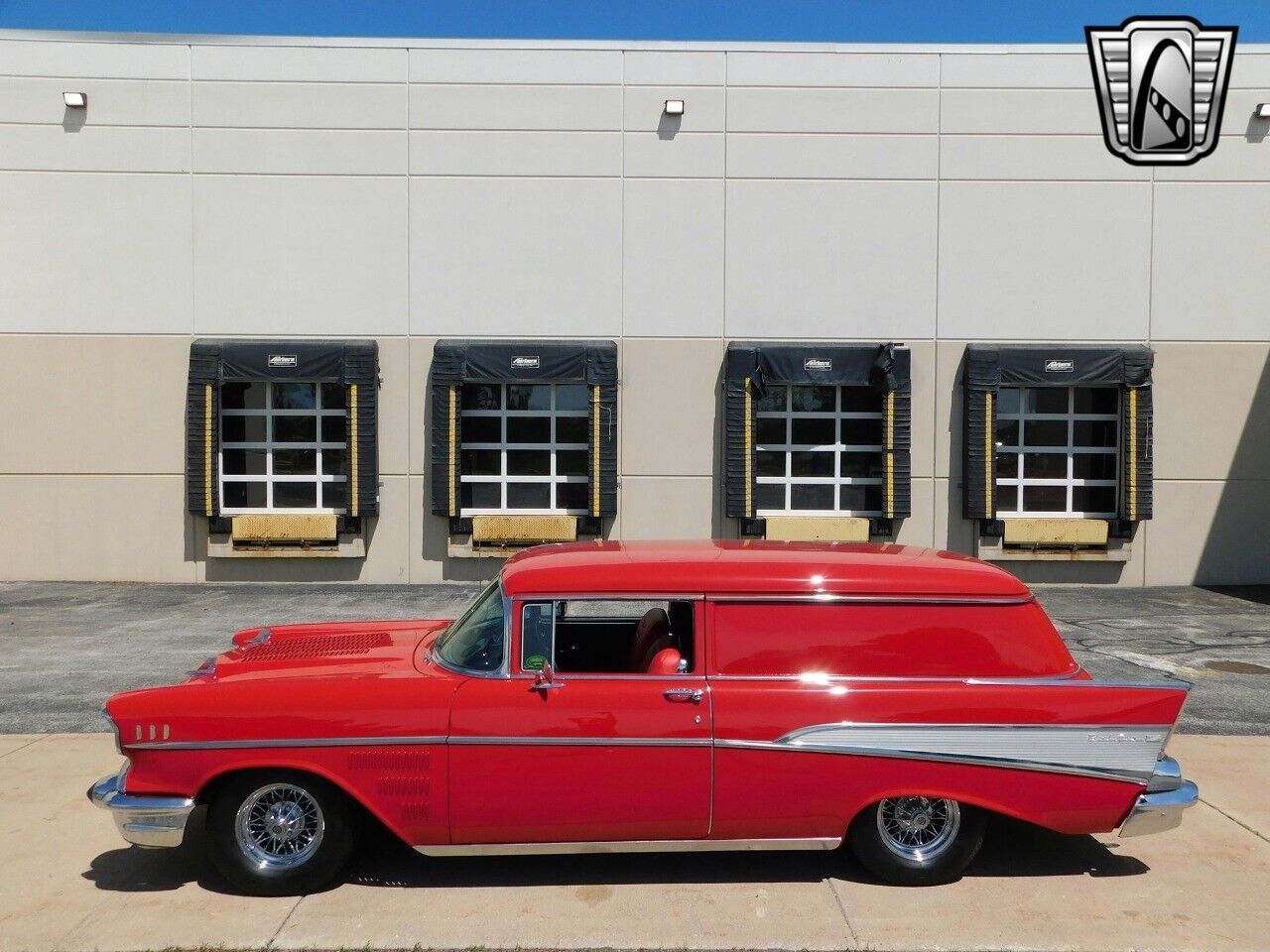 Chevrolet-Sedan-Delivery-1957-Red-Black-72953-2