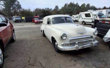 Chevrolet-Sedan-delivery-1951