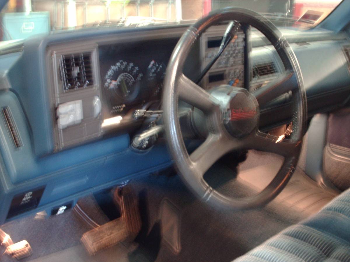 Chevrolet-Silverado-1500-1990-40234-3