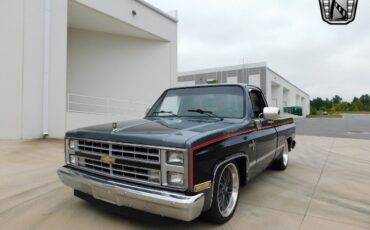 Chevrolet-Silverado-1500-Pickup-1986-4