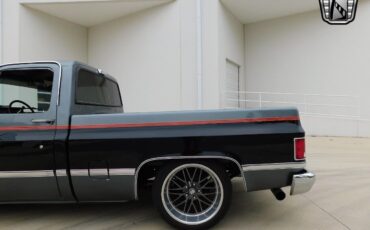 Chevrolet-Silverado-1500-Pickup-1986-7