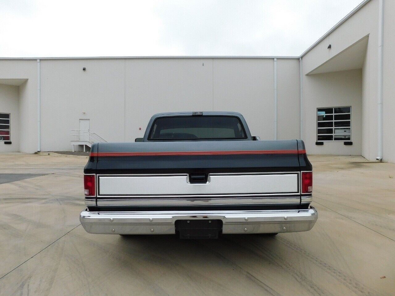 Chevrolet-Silverado-1500-Pickup-1986-9