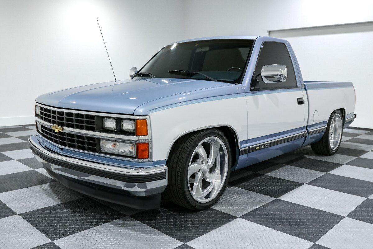 Chevrolet-Silverado-1500-Pickup-1989-2