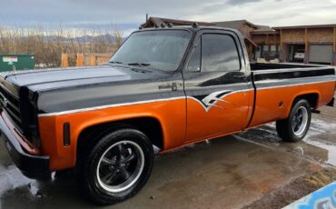 Chevrolet-Silverado-1977-black-2253076