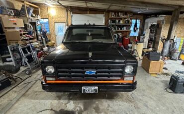 Chevrolet-Silverado-1977-black-2253076-4