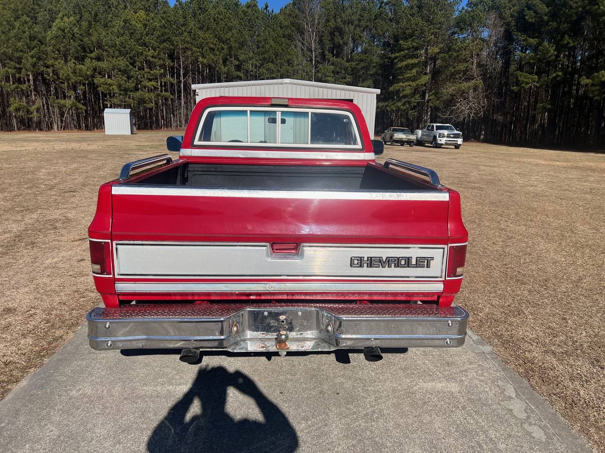 Chevrolet-Silverado-1984-3