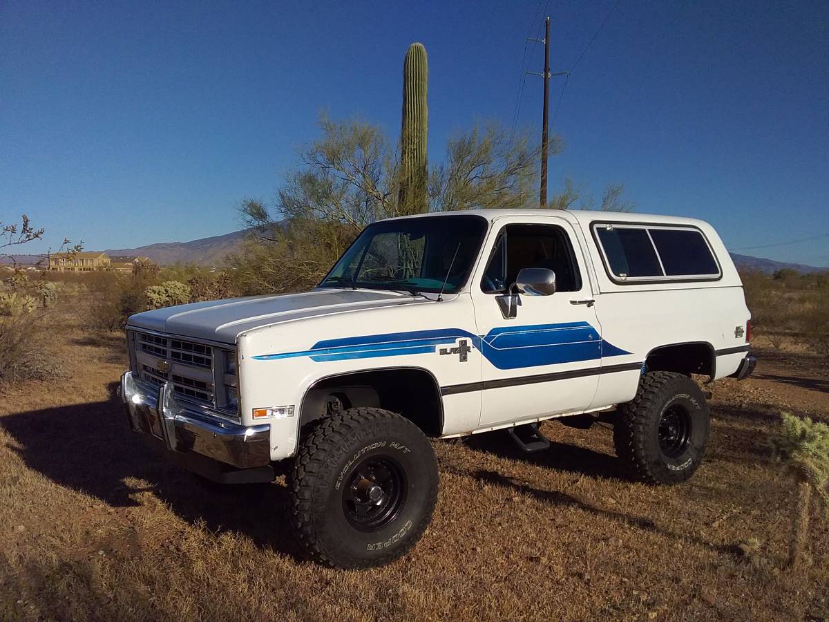 Chevrolet-Silverado-1987-19