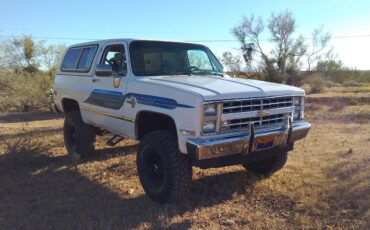 Chevrolet-Silverado-1987-3