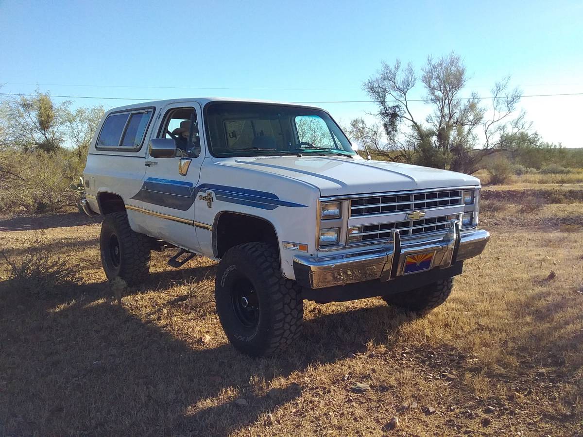 Chevrolet-Silverado-1987-3