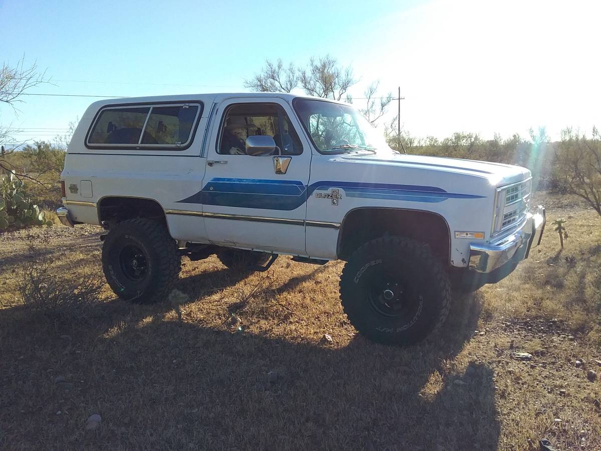 Chevrolet-Silverado-1987-4