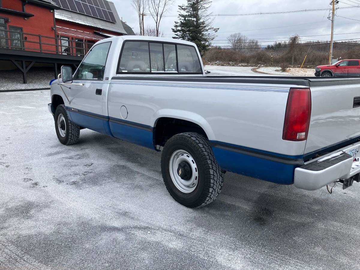 Chevrolet-Silverado-1992-2