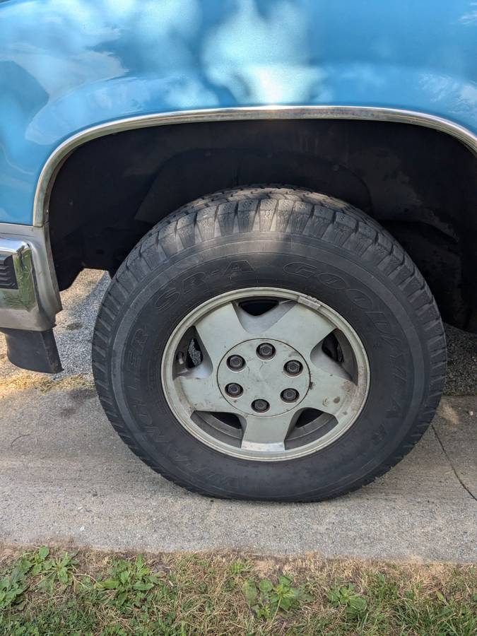 Chevrolet-Silverado-1994-blue-482802-3