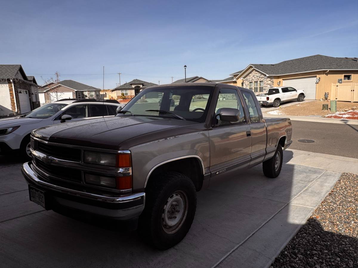 Chevrolet-Silverado-1994-brown-368539-5