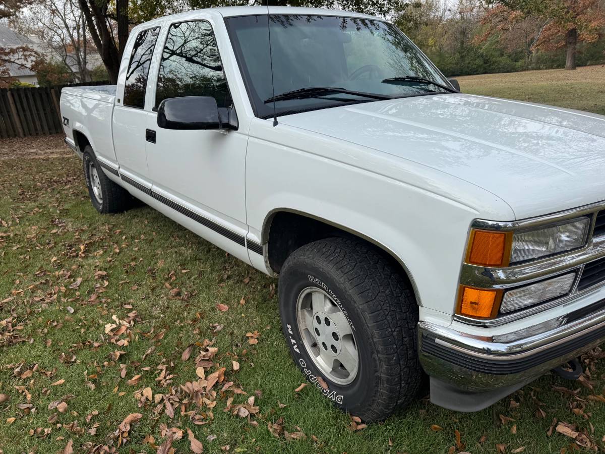 Chevrolet-Silverado-1995-1