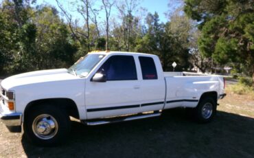 Chevrolet-Silverado-1995-white-320259-1