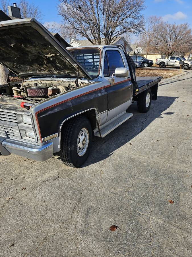 Chevrolet-Silverado-2500-1984-grey-217261-5