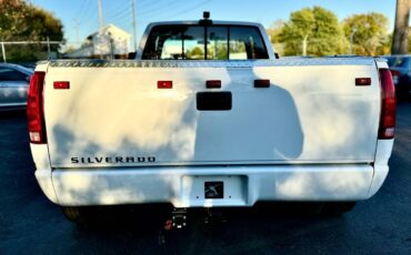 Chevrolet-Silverado-3500-classic-1989-white-90123-3