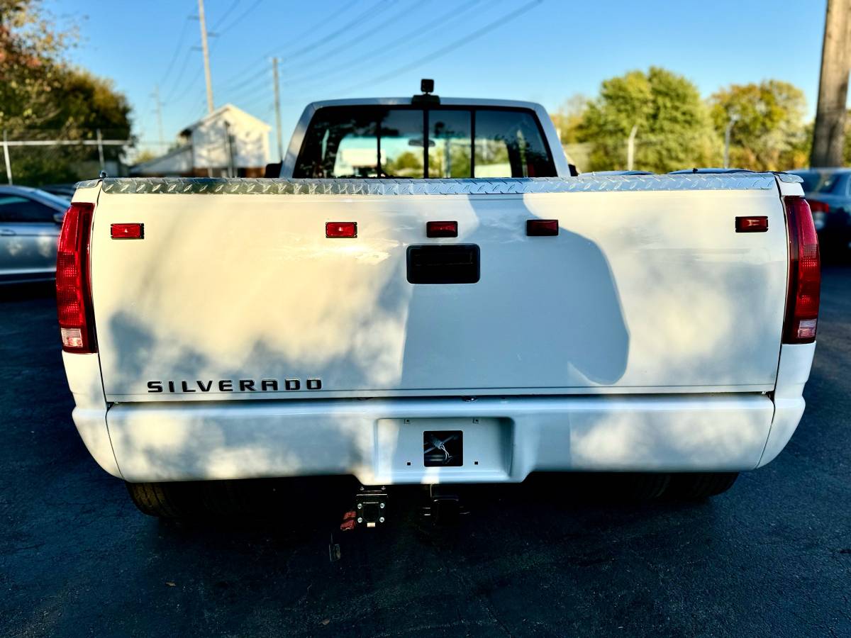 Chevrolet-Silverado-3500-classic-1989-white-90123-3