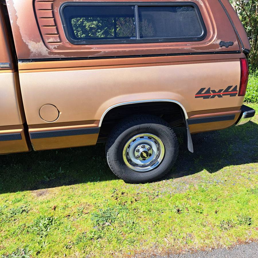 Chevrolet-Silverado-k2500-1990-22